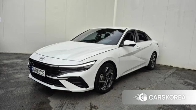 Hyundai The New Avante (CN7) 2023 Белый из Кореи