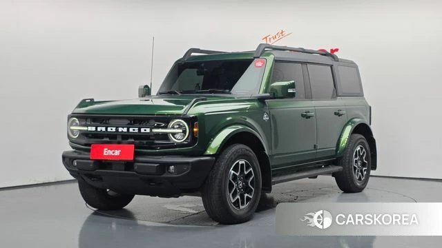 Ford Bronco 6th Generation 2023 Зеленый из Кореи