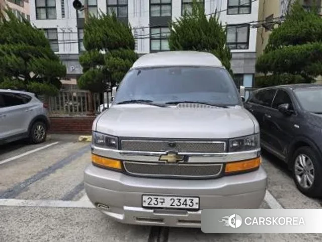 Chevrolet Express Van 2019 Серебряный из Кореи