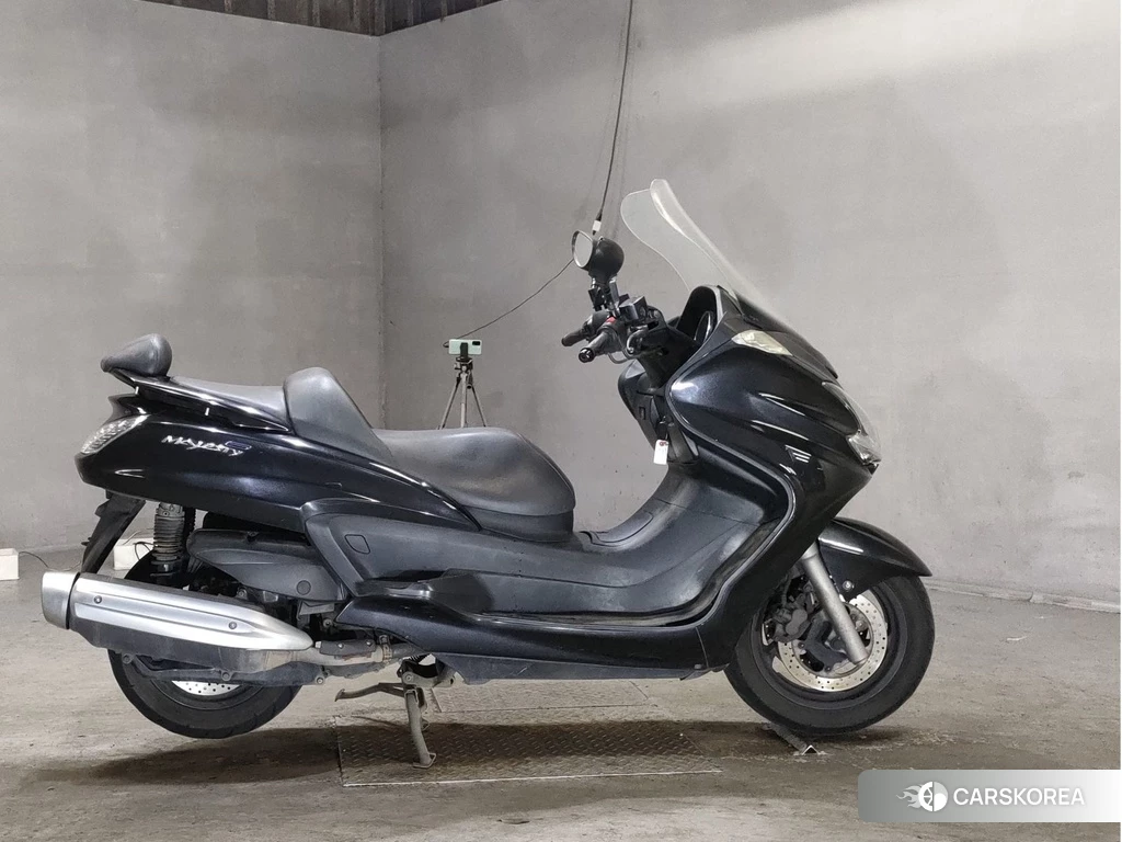 Проданный Yamaha GRAND MAJESTY 400 2011 из Японии