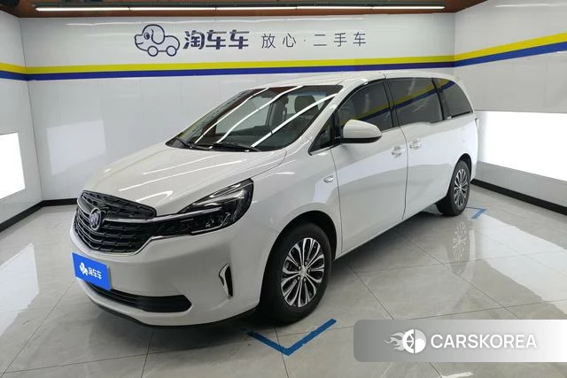 Buick GL8 2022 Белый из Китая