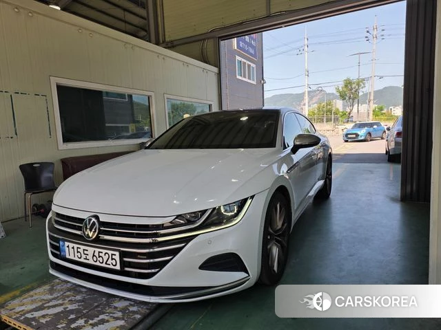 Volkswagen Arteon 2022 Белый из Кореи