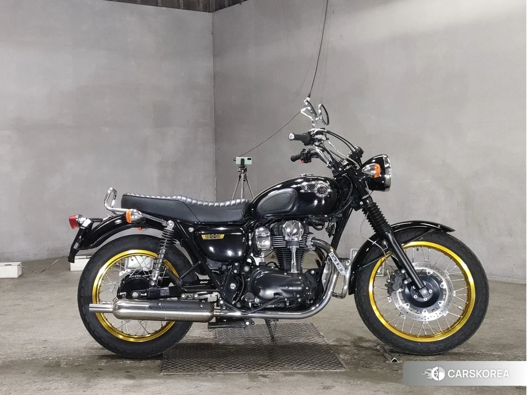 Проданный Kawasaki W800 2013 из Японии