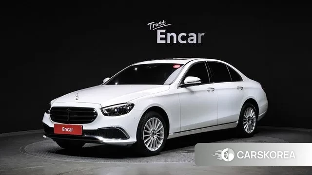 Mercedes-Benz E-Class W213 2021 Белый из Кореи