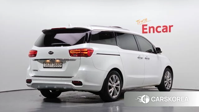 Kia The New Carnival 2018 Белый из Кореи