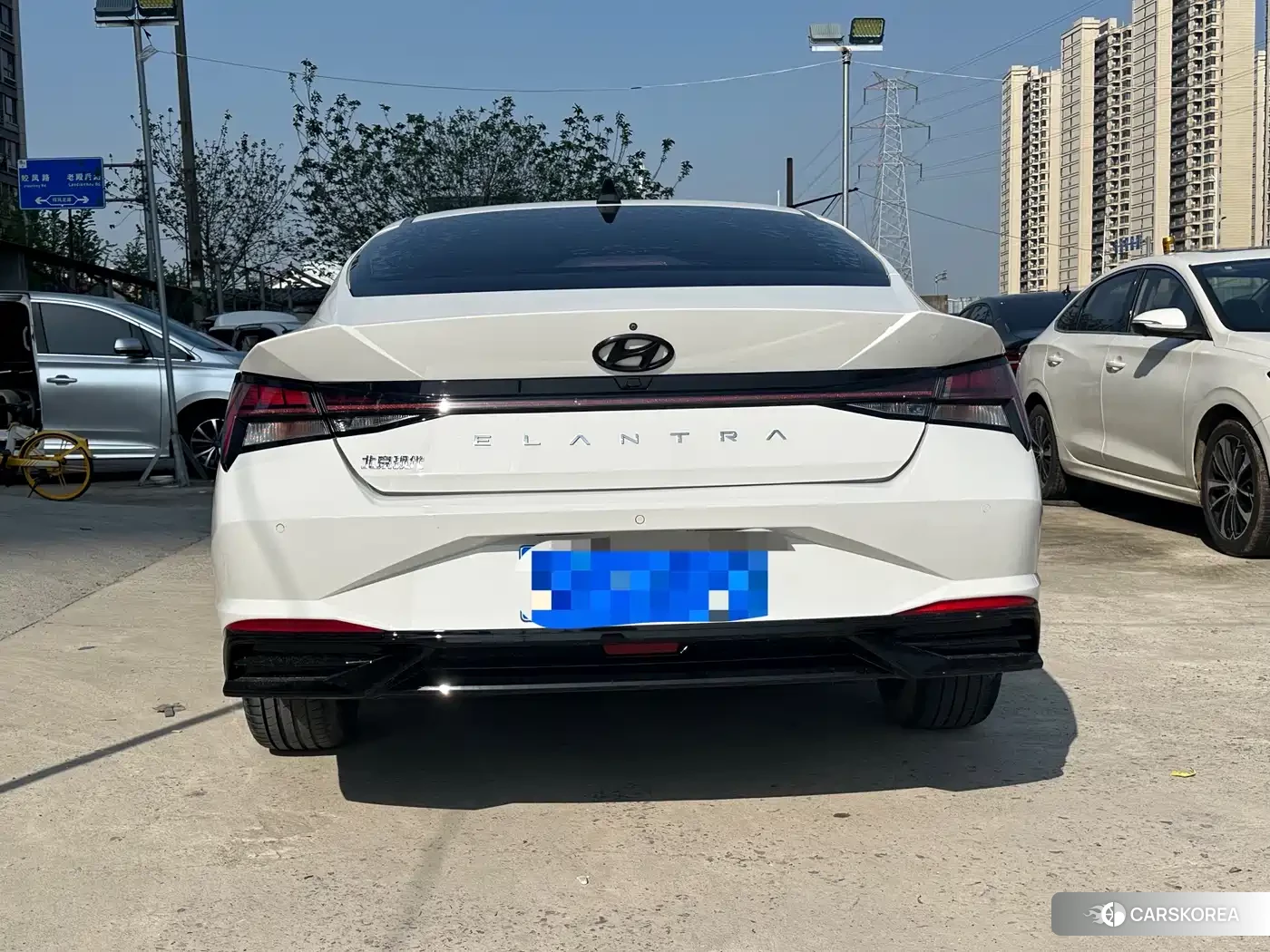 Hyundai Elantra 2022 Белый из Китая