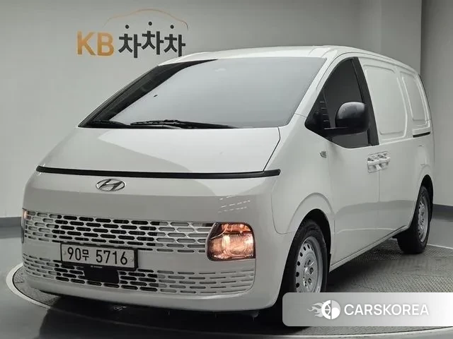 Hyundai Staria 2021 Белый из Кореи