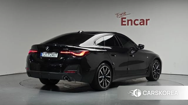 BMW 4 Series (G22) 2023 Черный из Кореи