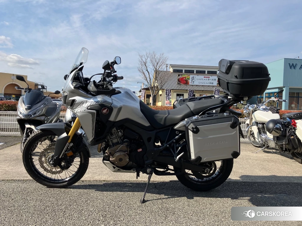 Проданный Honda CRF1000L AFRICA TWIN 2017 из Японии, фото 2