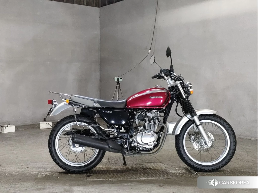 Проданный Honda CB223S 2010 из Японии