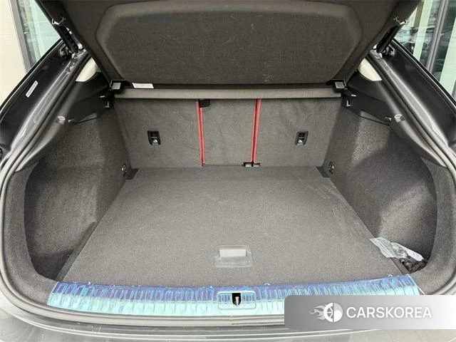 Audi Q3 Sportback 2021 Темно-серый из Китая