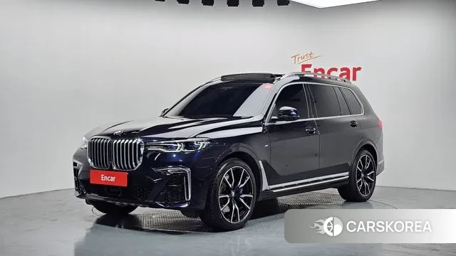 BMW X7 (G07) 2022 Черный из Кореи