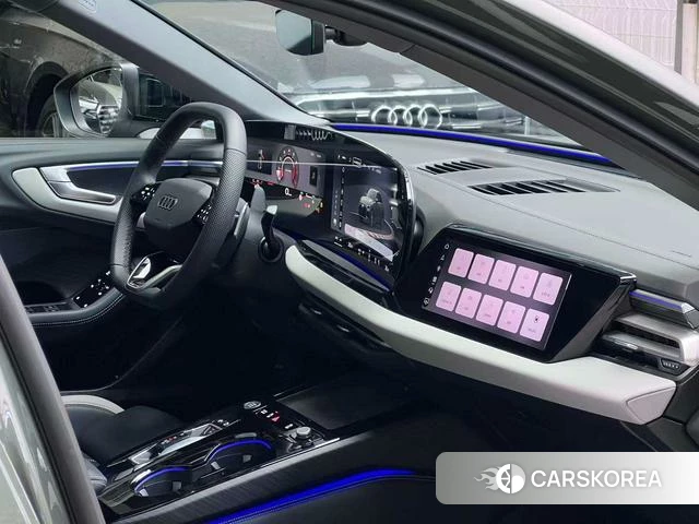 Audi A5L 2025 Темно-серый из Китая