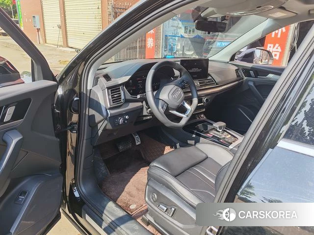 Audi Q5L 2024 Черный из Китая