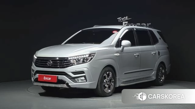 Ssangyong Korando Turismo 2019 Серебряный из Кореи