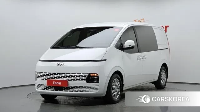 Hyundai Staria 2022 Белый из Кореи