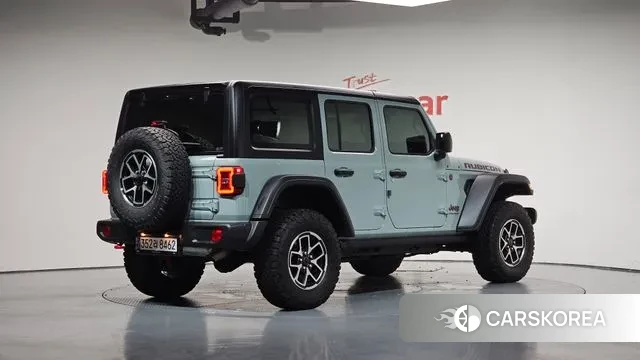 Jeep Wrangler (JL) 2024 Серебристо-серый из Кореи