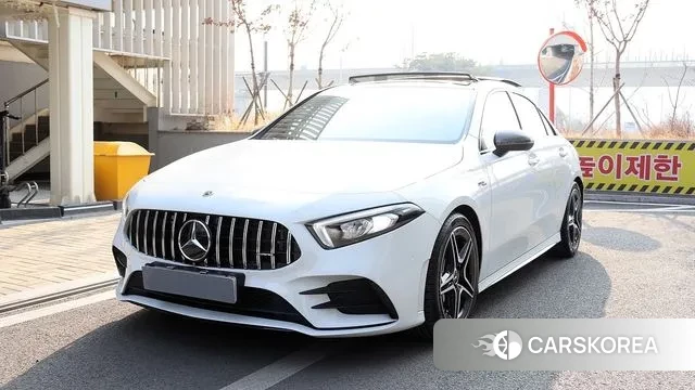 Mercedes-Benz A-Class W177 2023 Серебристо-серый из Кореи