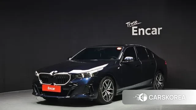 BMW 5 Series (G60) 2024 Черный из Кореи