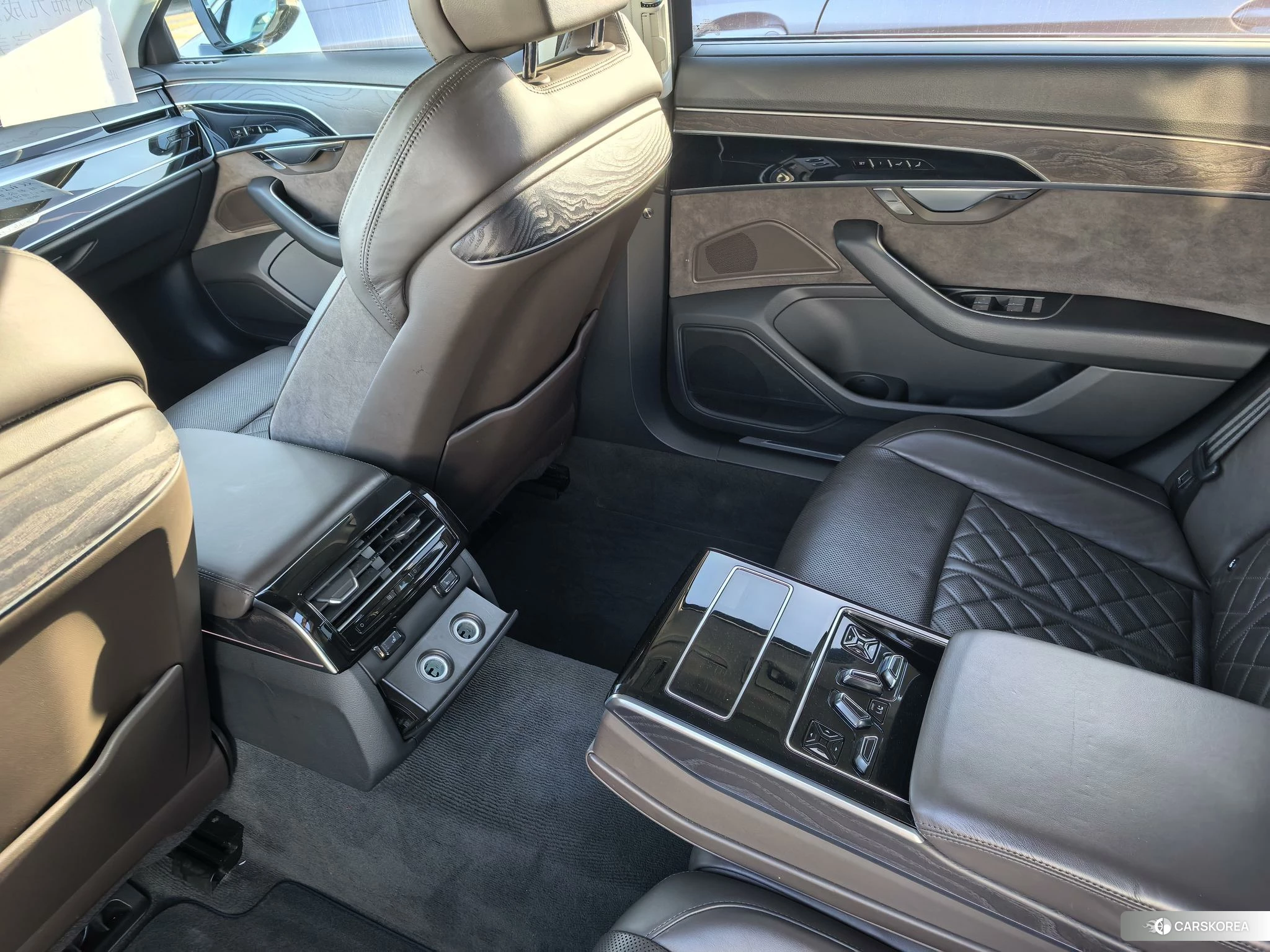 Audi A8 2021 Черный из Китая