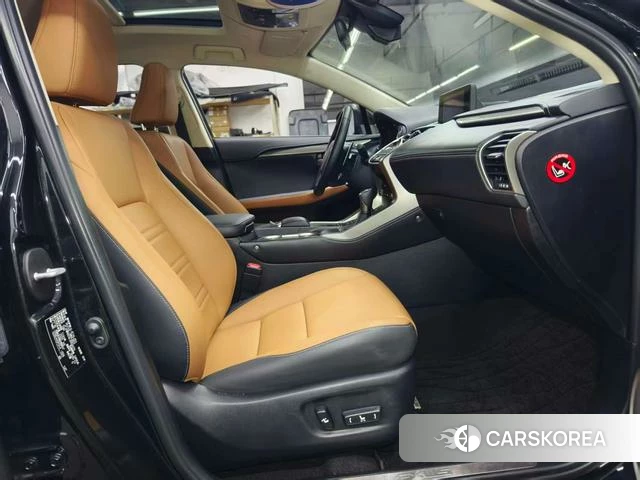 Lexus NX 2021 Черный из Китая