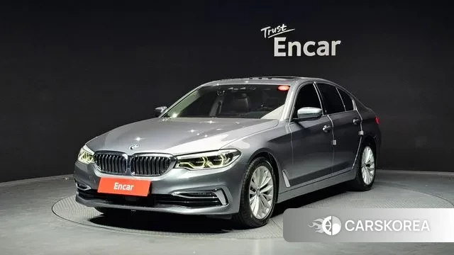 BMW 5 Series (G30) 2019 Серебристо-серый из Кореи