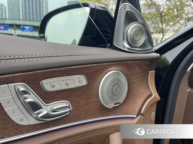 Mercedes-Benz E-class 2023 Черный из Китая