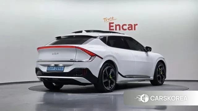 Kia EV6 2023 Белый из Кореи