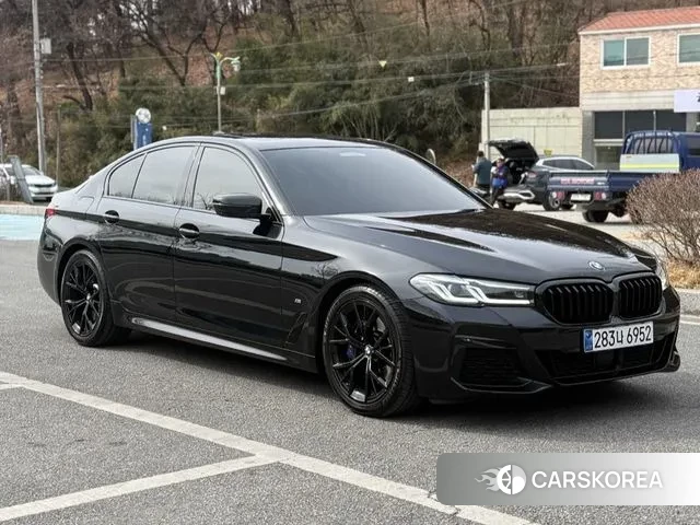 BMW 5 Series (G30) 2021 Черный из Кореи