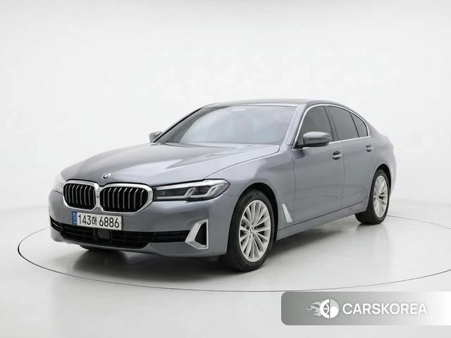 BMW 5 Series (G30) 2023 Серый из Кореи