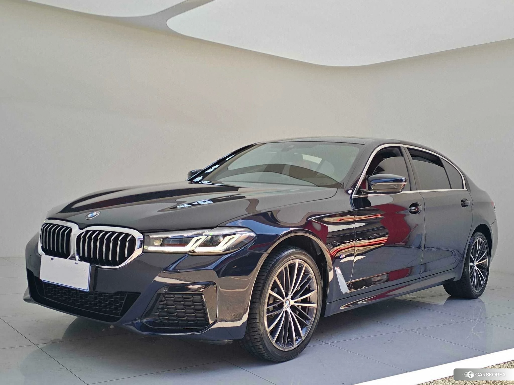 BMW 5 series 2021 Черный из Китая