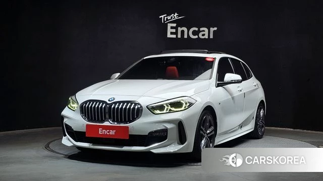 BMW 1 Series (F40) 2021 Белый из Кореи