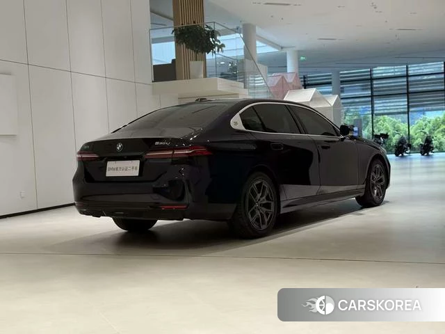 BMW 5 series 2024 Черный из Китая