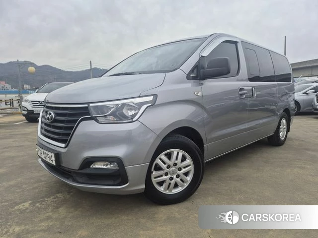 Hyundai The New Grand Starex 2019 Серебристо-серый из Кореи