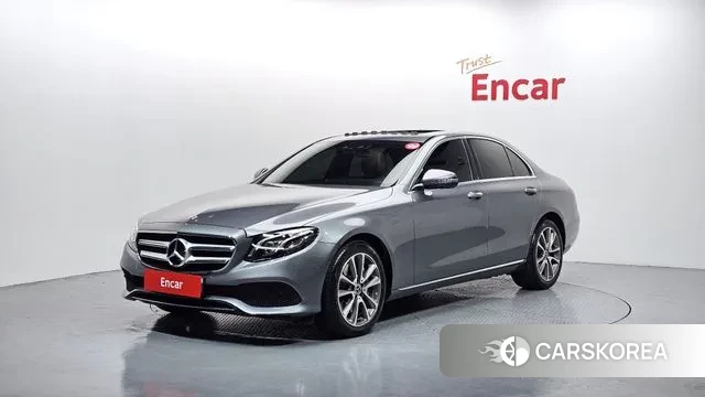 Mercedes-Benz E-Class W213 2019 Серый из Кореи