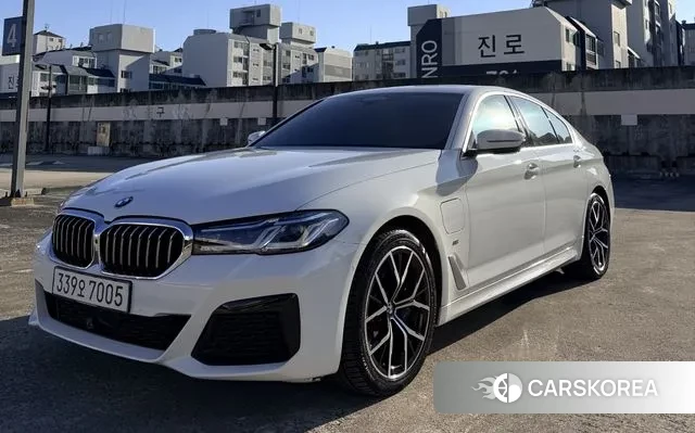 BMW 5 Series (G30) 2021 Белый из Кореи