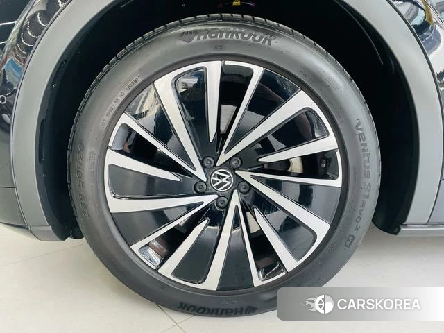 Volkswagen ID.4 X 2023 Черный из Китая
