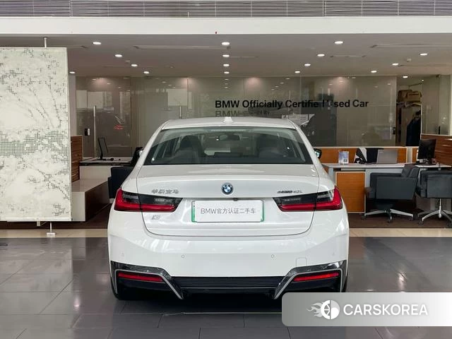 BMW i3 2023 Белый из Китая