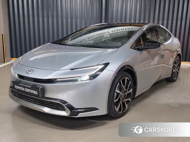 Toyota Prius 5th Generation 2023 Серебряный из Кореи