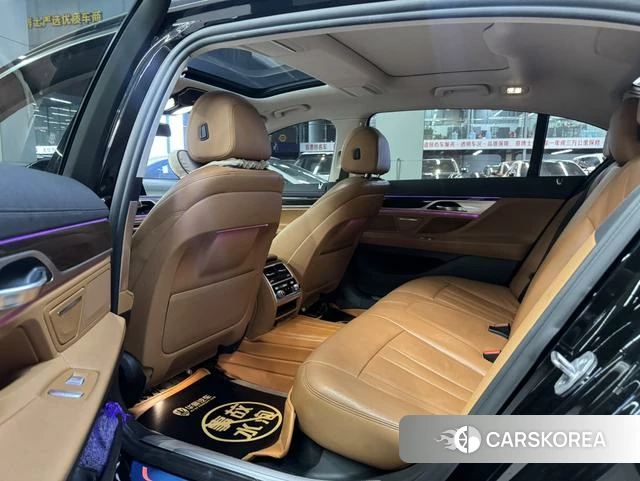 BMW 7 series 2018 Черный из Китая