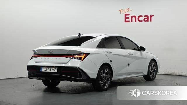 Hyundai The New Avante (CN7) 2024 Белый из Кореи