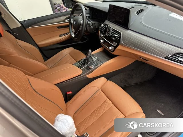 BMW 5 series 2022 Шампань из Китая