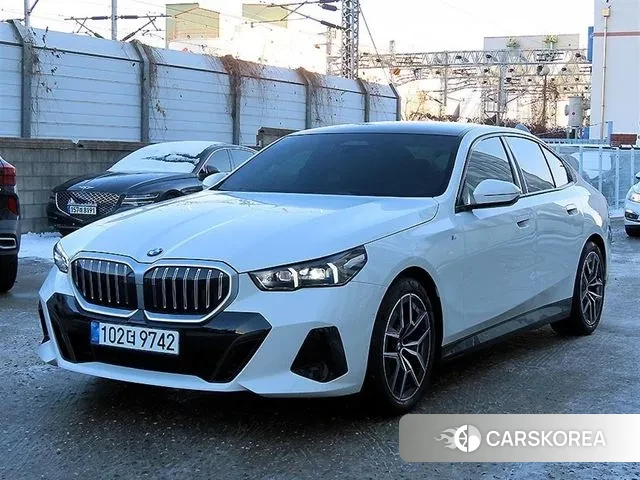 BMW 5 Series (G60) 2024 Белый из Кореи