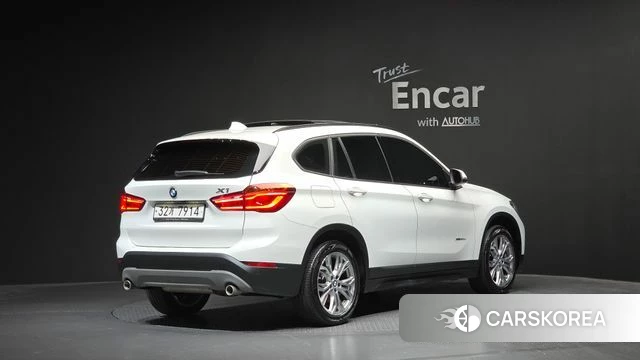 BMW X1 (F48) 2018 Белый из Кореи