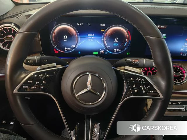 Mercedes-Benz E-class PHEV 2023 Черный из Китая