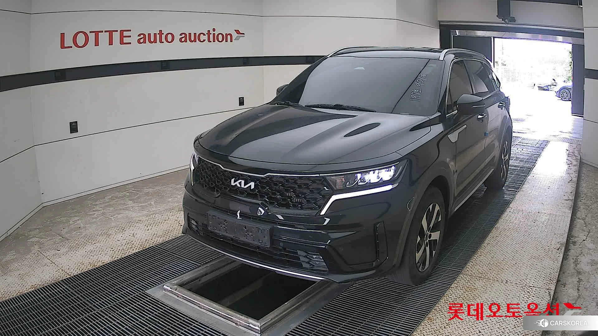Kia Sorento 2022 Черный из Кореи