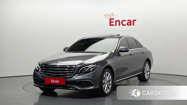 Mercedes-Benz E-Class W213 2018 Серый из Кореи