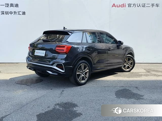 Audi Q2L 2024 Черный из Китая