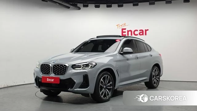 BMW X4 (G02) 2024 Серебристо-серый из Кореи