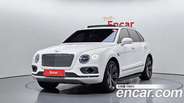 Bentley Bentayga 2018 Белый из Кореи